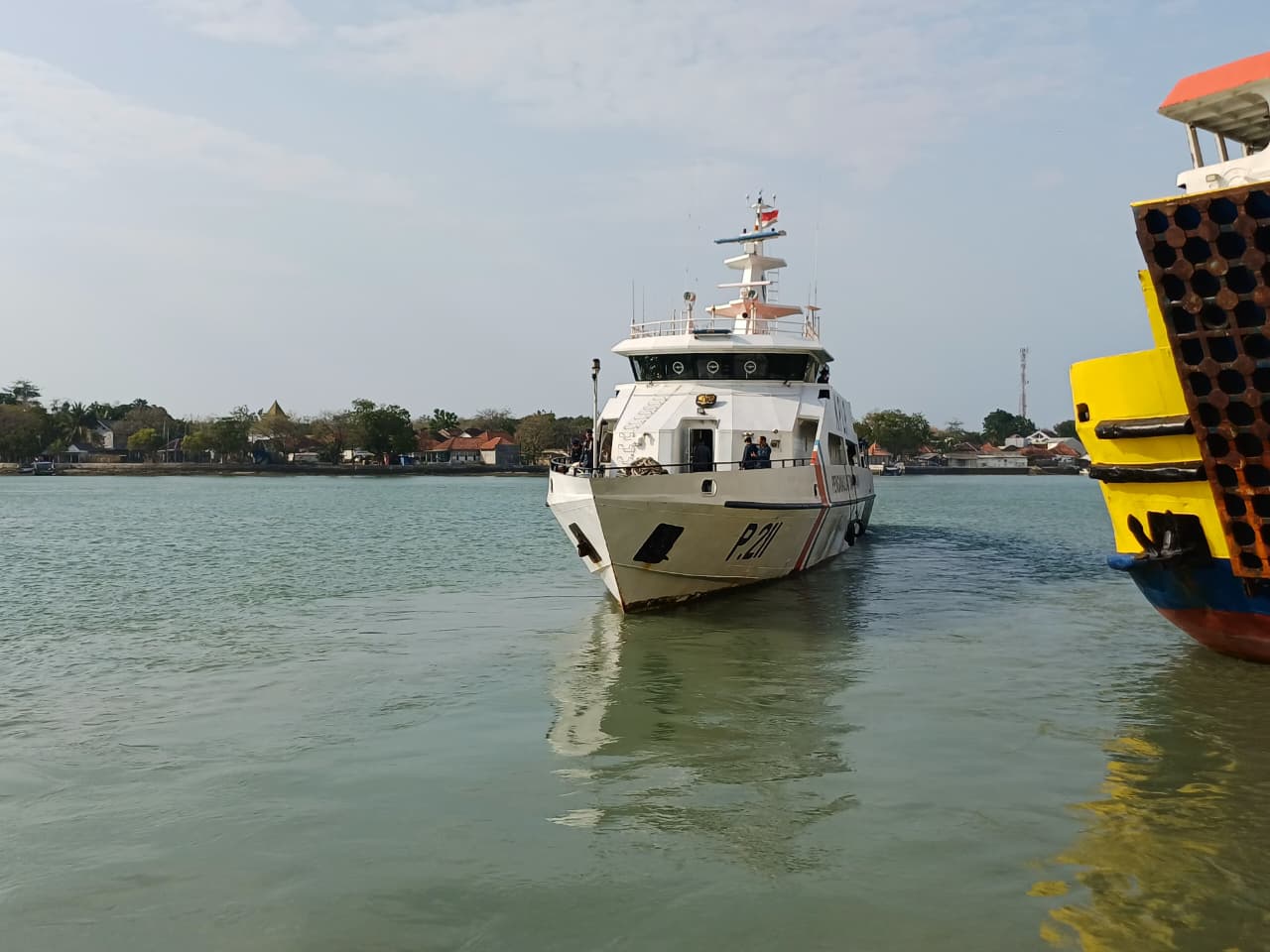 PERLUAS PENCARIAN KM VIRGO TRANSPORT 8, DITJEN PERHUBUNGAN LAUT KERAHKAN KAPAL PATROLI KN. GRANTIN P. 211